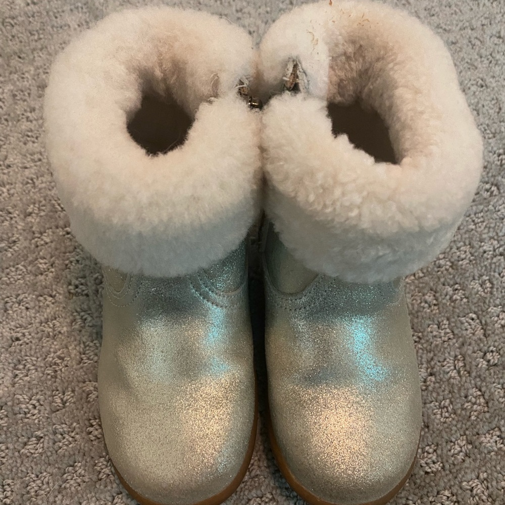 Toddler girls UGG BOOTS